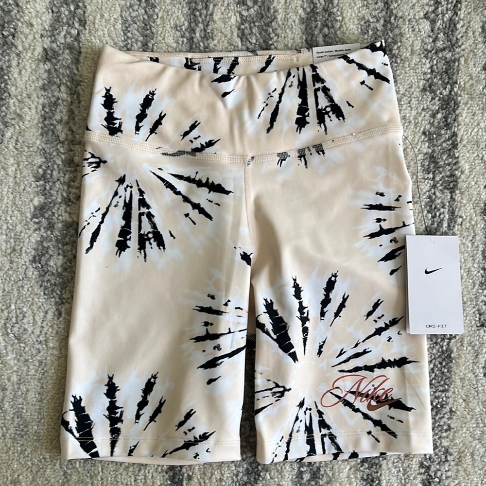 Nike women’s shorts